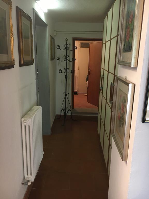 Old Town in the green: Federico's apartment. Florence Buitenkant foto